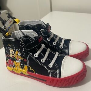 Boys shoes bots